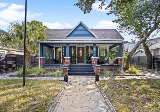 Photo 1 of Single family home for sale at 517 8th Street N, Saint Petersburg, FL 33701 | MLS# W7889438 | Listing updated on 2026-09-11