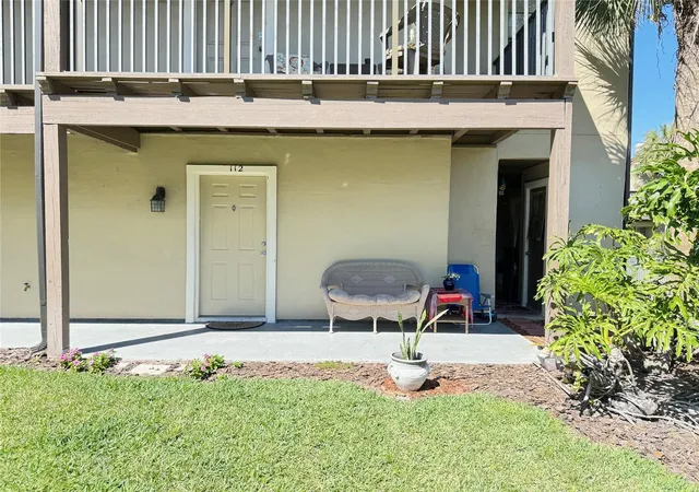 Photo 2 of Condo for sale at 249 Afton Sq #112, Altamonte Springs, FL 32714 | MLS# O6441043 | Listing updated on 2026-09-12