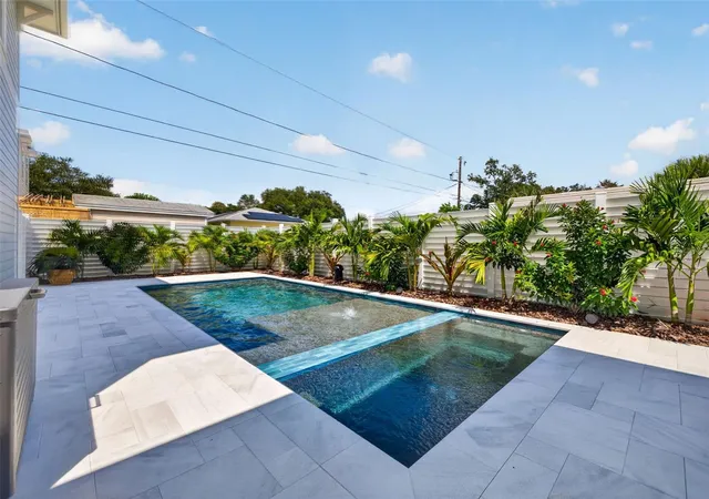 Photo 3 of Single family home for sale at 239 39th Avenue NE, Saint Petersburg, FL 33703 | MLS# TB8547754 | Listing updated on 2026-10-27
