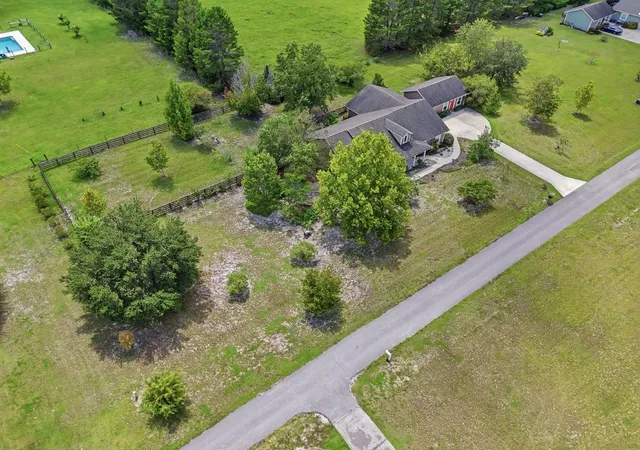 Photo 4 of Single family home for sale at 25263 NW 140th Lane, High Springs, FL 32643 | MLS# GC543444 | Listing updated on 2026-10-01