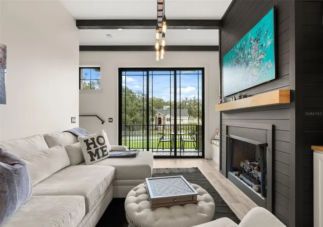 Photo 3 of Townhouse for sale at 72 N Park Ave #8, Winter Garden, FL 34787 | MLS# O6441100 | Listing updated on 2026-10-14