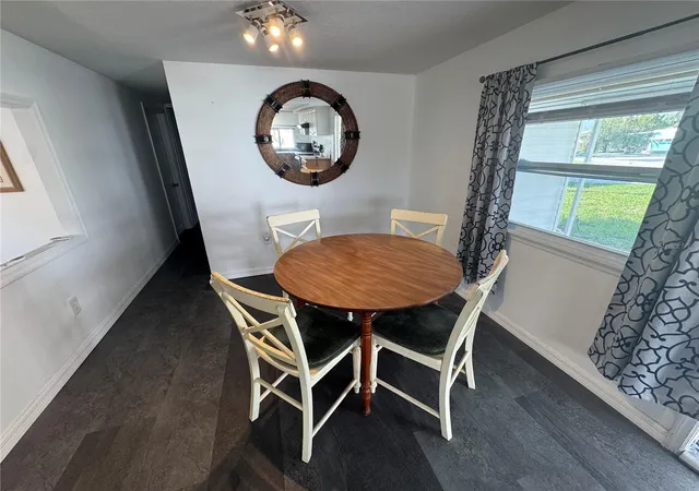Photo 3 of Manufactured home for sale at 802 River View Ln, Tarpon Springs, FL 34689 | MLS# W7889453 | Listing updated on 2026-09-14