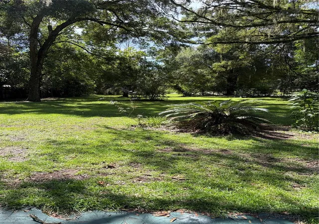 Photo 3 of Manufactured home for sale at 5701 Nw 71 Place, Ocala, FL | MLS# OM732126 | Listing updated on 2026-09-15