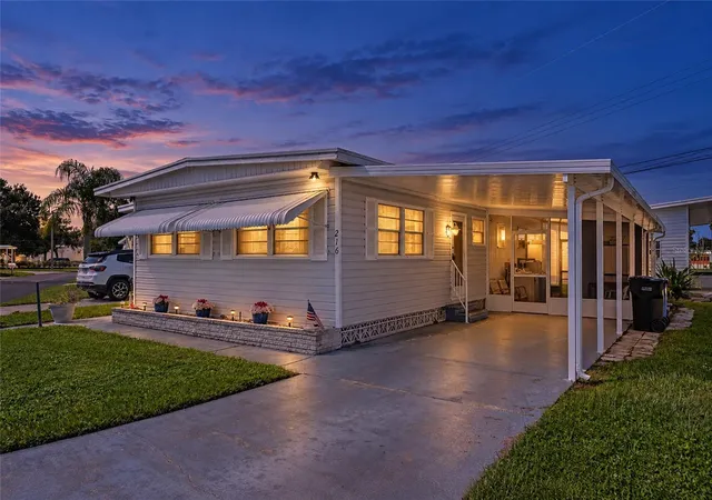 Photo 1 of Manufactured home for sale at 216 Outer Dr E, Venice, FL 34285 | MLS# N6145722 | Listing updated on 2026-09-12