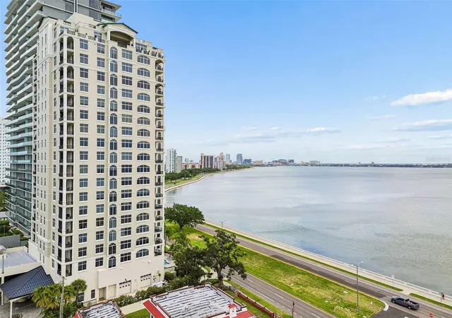 Photo 1 of Condo for sale at 3203 Bayshore Blvd #1202, Tampa, FL 33629 | MLS# TB8547971 | Listing updated on 2026-09-24