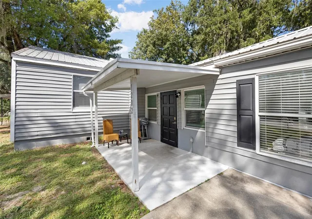Photo 3 of Single family home for sale at 1202 Sumter St, Leesburg, FL 34748 | MLS# G5117700 | Listing updated on 2026-09-15