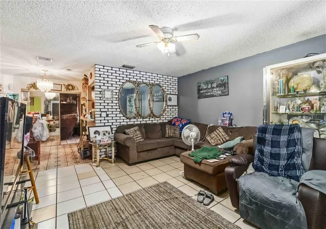 Photo 3 of Single family home for sale at 1505 1st Avenue E, Palmetto, FL 34221 | MLS# A4705907 | Listing updated on 2026-09-15