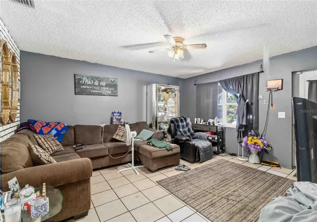 Photo 4 of Single family home for sale at 1505 1st Avenue E, Palmetto, FL 34221 | MLS# A4705907 | Listing updated on 2026-09-15
