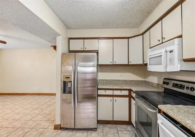 Photo 4 of Single family home for sale at 2702 49th Street S, Gulfport, FL 33707 | MLS# TB8548241 | Listing updated on 2026-10-29