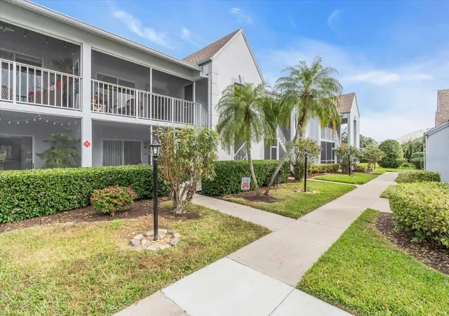 Condo for sale at 6807 Stone River Rd #204, BRADENTON, FL 34203 | MLS# A4705945