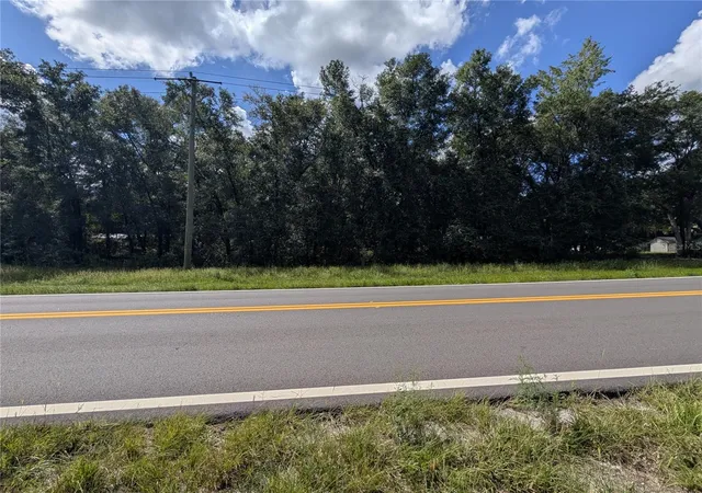 Photo 2 of Sale Pending at 839 County Rd 308b, Pomona Park, FL 32181 | MLS# V4951259 | Listing updated on 2026-09-23