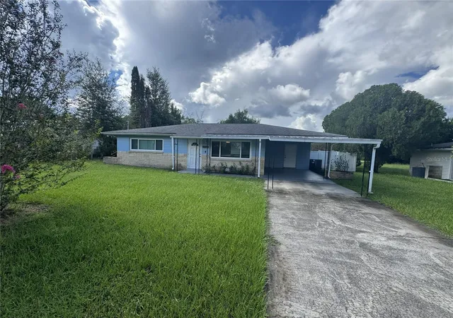 Photo 1 of Single family home for sale at 21570 SW Raintree St, Dunnellon, FL 34431 | MLS# OM732215 | Listing updated on 2026-09-21