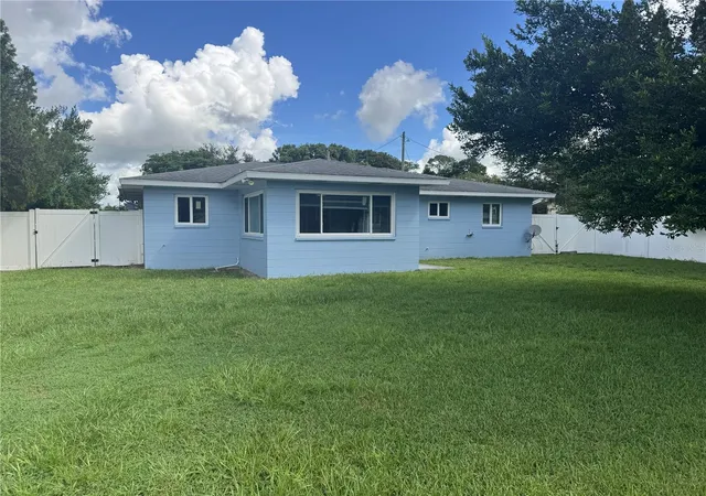 Photo 3 of Single family home for sale at 21570 SW Raintree St, Dunnellon, FL 34431 | MLS# OM732215 | Listing updated on 2026-09-21