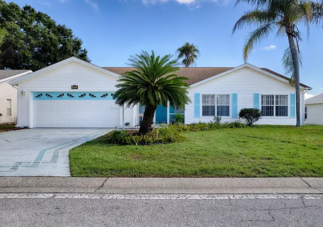 Photo 2 of Single family home for sale at 4003 Plantation Blvd, Leesburg, FL 34748 | MLS# G5117766 | Listing updated on 2026-09-15