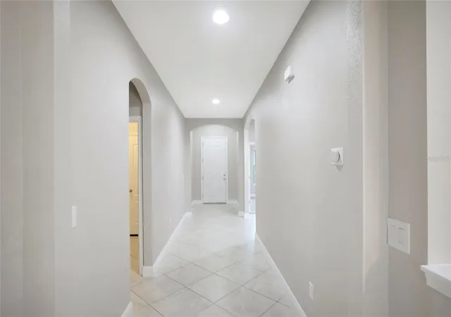 Photo 4 of Single family home for sale at 5028 Inshore Landing Dr, Apollo Beach, FL 33572 | MLS# TB8548402 | Listing updated on 2026-09-15
