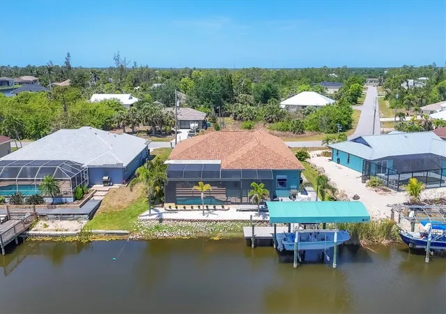 Photo 3 of Single family home for sale at 9574 Arsipe Cir, Port Charlotte, FL 33981 | MLS# D6148770 | Listing updated on 2026-10-24