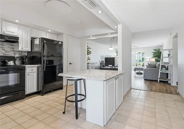 Listing Photo 4 - Condo for sale in building located at 4590 S Atlantic Ave, Ponce Inlet, FL 32127 - Unit #1430