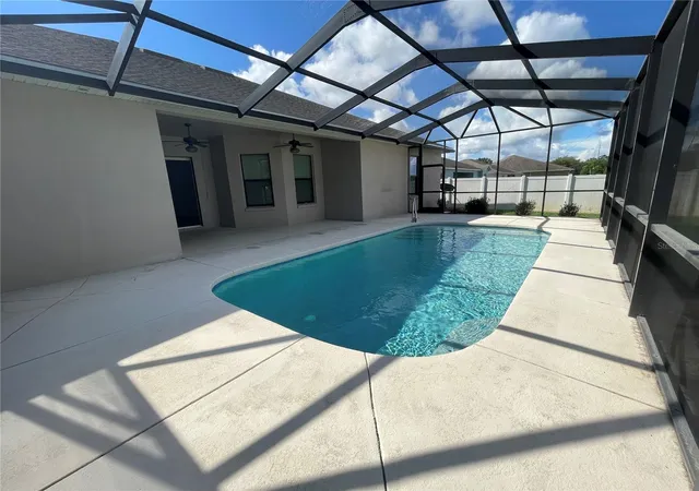 Photo 4 of Single family home for sale at 326 Lake Mariana Way, Auburndale, FL 33823 | MLS# L4965057 | Listing updated on 2026-09-15