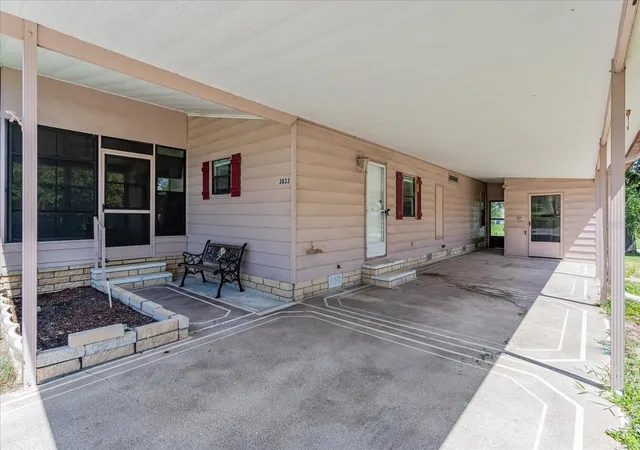 Photo 2 of Manufactured home for sale at 3833 Diamond Oak Way #500, Zellwood, FL 32798 | MLS# O6441700 | Listing updated on 2026-09-15