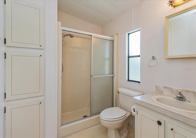 Photo 4 of Manufactured home for sale at 3833 Diamond Oak Way #500, Zellwood, FL 32798 | MLS# O6441700 | Listing updated on 2026-09-15