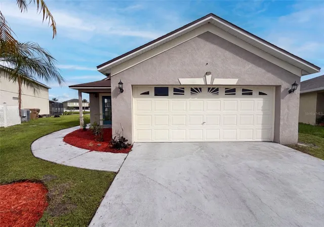 Photo 1 of Single family home for sale at 225 Southbridge Cir, Kissimmee, FL 34744 | MLS# O6441701 | Listing updated on 2026-10-08