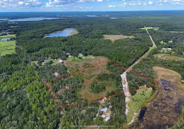 Photo 4 of Land for sale at 8253 SE 170th Avenue Rd, Ocklawaha, FL 32179 | MLS# OM732258 | Listing updated on 2026-09-22