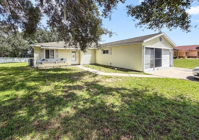 Photo 1 of Single family home for sale at 36 Sapphire Run, Ocala, FL 34472 | MLS# TB8548645 | Listing updated on 2026-09-26