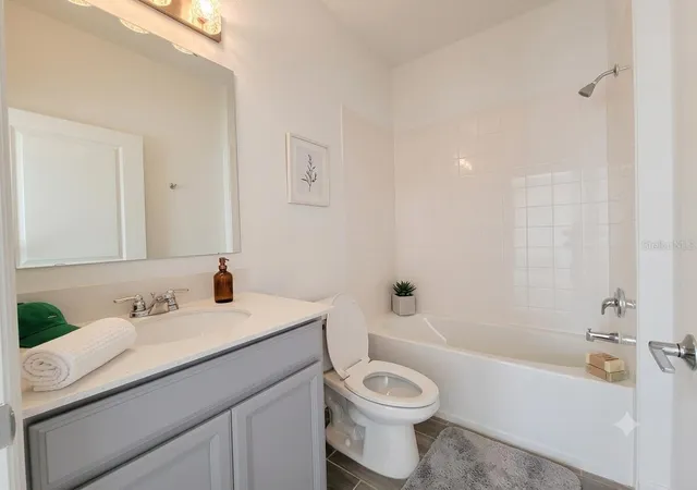 Photo 3 of Single family home for sale at 1971 Pond Pine Ct, Haines City, FL 33844 | MLS# O6441841 | Listing updated on 2026-10-08