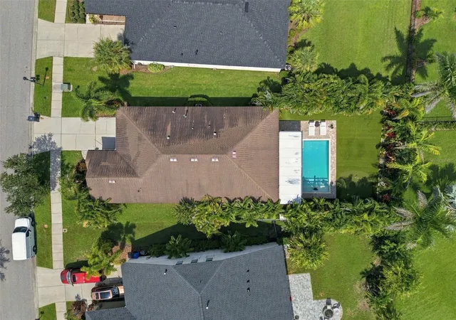 Photo 2 of Single family home for sale at 6805 Park Strand Dr, Apollo Beach, FL 33572 | MLS# TB8548677 | Listing updated on 2026-10-03