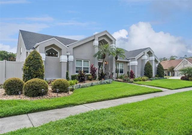 Photo 2 of Single family home for sale at 813 Silverwood Dr, Lake Mary, FL 32746 | MLS# O6441846 | Listing updated on 2026-09-18