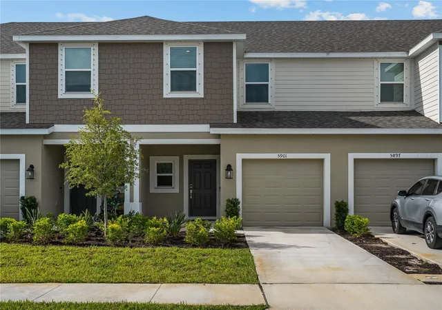 Photo 1 of Townhouse for sale at 5901 Biscotti St, Nokomis, FL 34275 | MLS# N6145770 | Listing updated on 2026-10-03