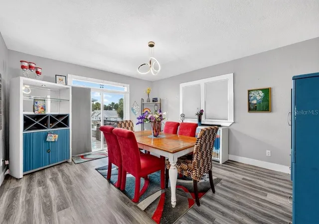 Photo 4 of Single family home for sale at 928 N Oleander Ave, Daytona Beach, FL 32118 | MLS# V4951289 | Listing updated on 2026-10-06