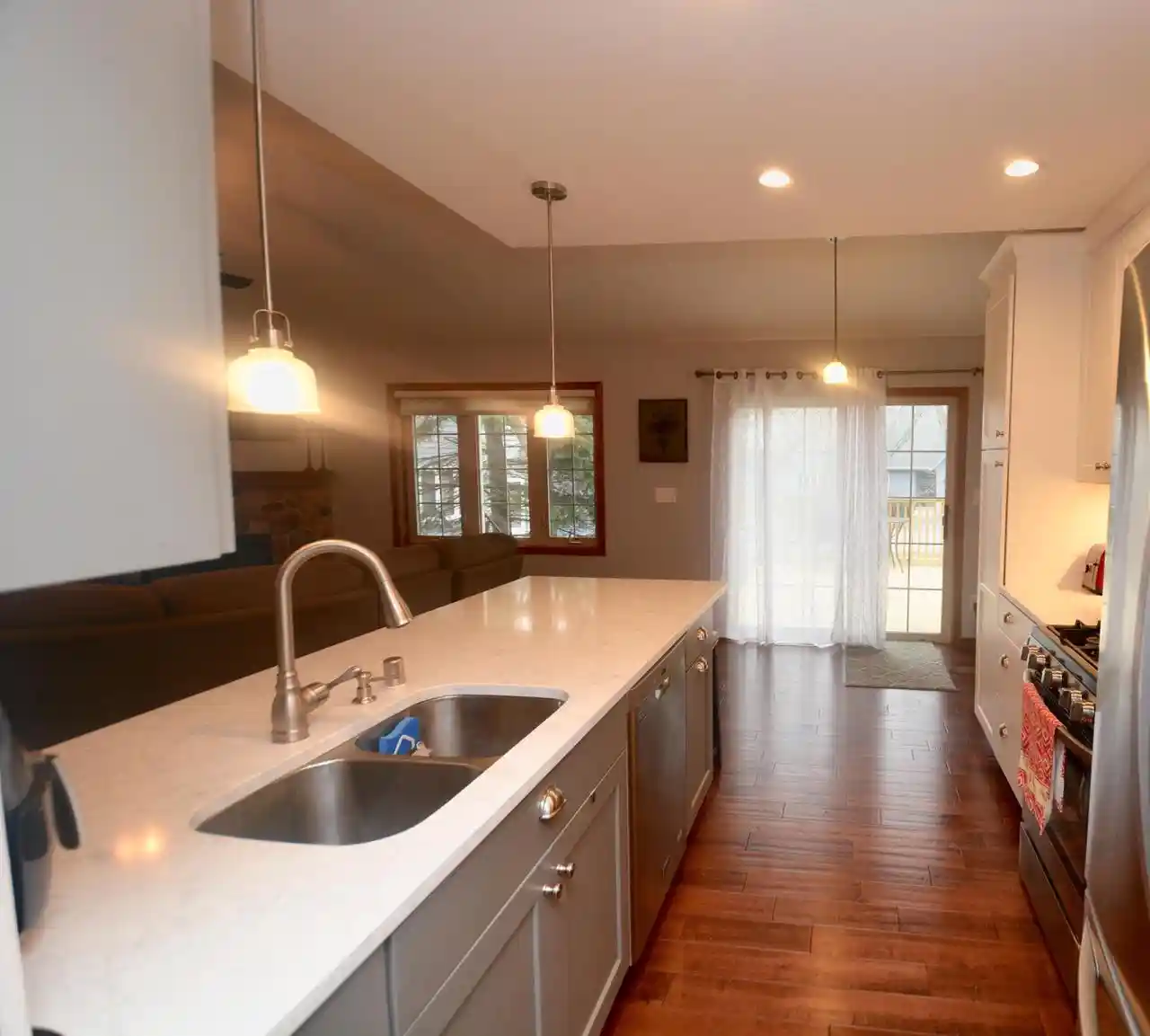 2nd image of 315 Endfield Cir Cir #37, Waukesha, WI 53186 | MLS# 1681775