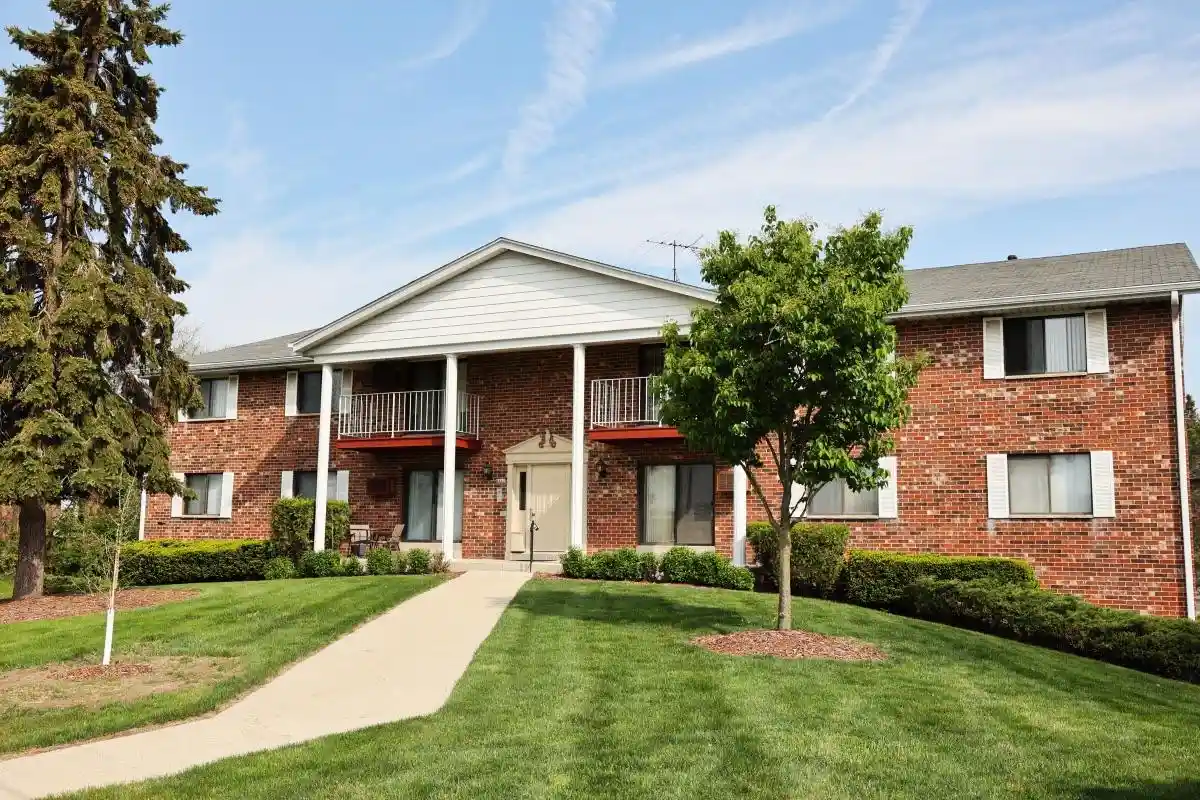 Condominium at 6440 W Howard Ave Ave #102, Milwaukee, WI 53220 | MLS# 1740952 | | Sold on 2021-06-30