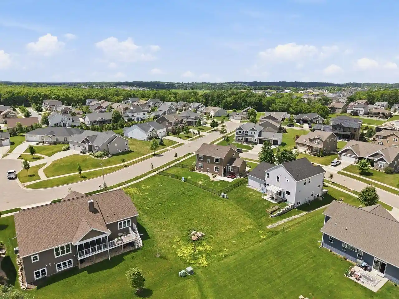 Homes for sale in Middleton, WI | 9924 Shining Willow Street Street, Middleton, WI 53562 | MLS# 1902241