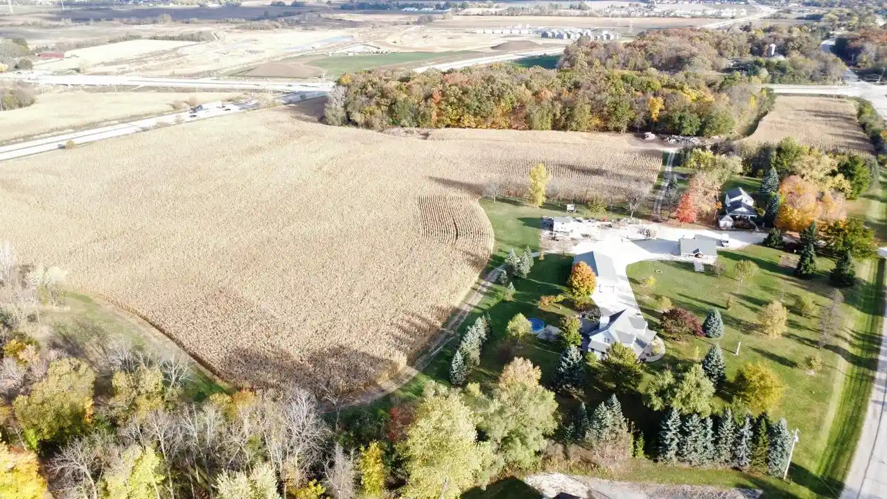 Homes for sale in Kenosha, WI | 220 Old Green Bay Road Road, Kenosha, WI 53144 | MLS# 1941100