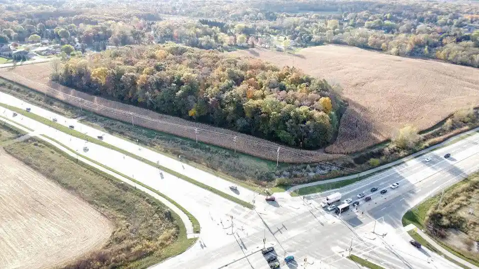 Homes for sale in Kenosha, WI | 220 Old Green Bay Road Road, Kenosha, WI 53144 | MLS# 1941100