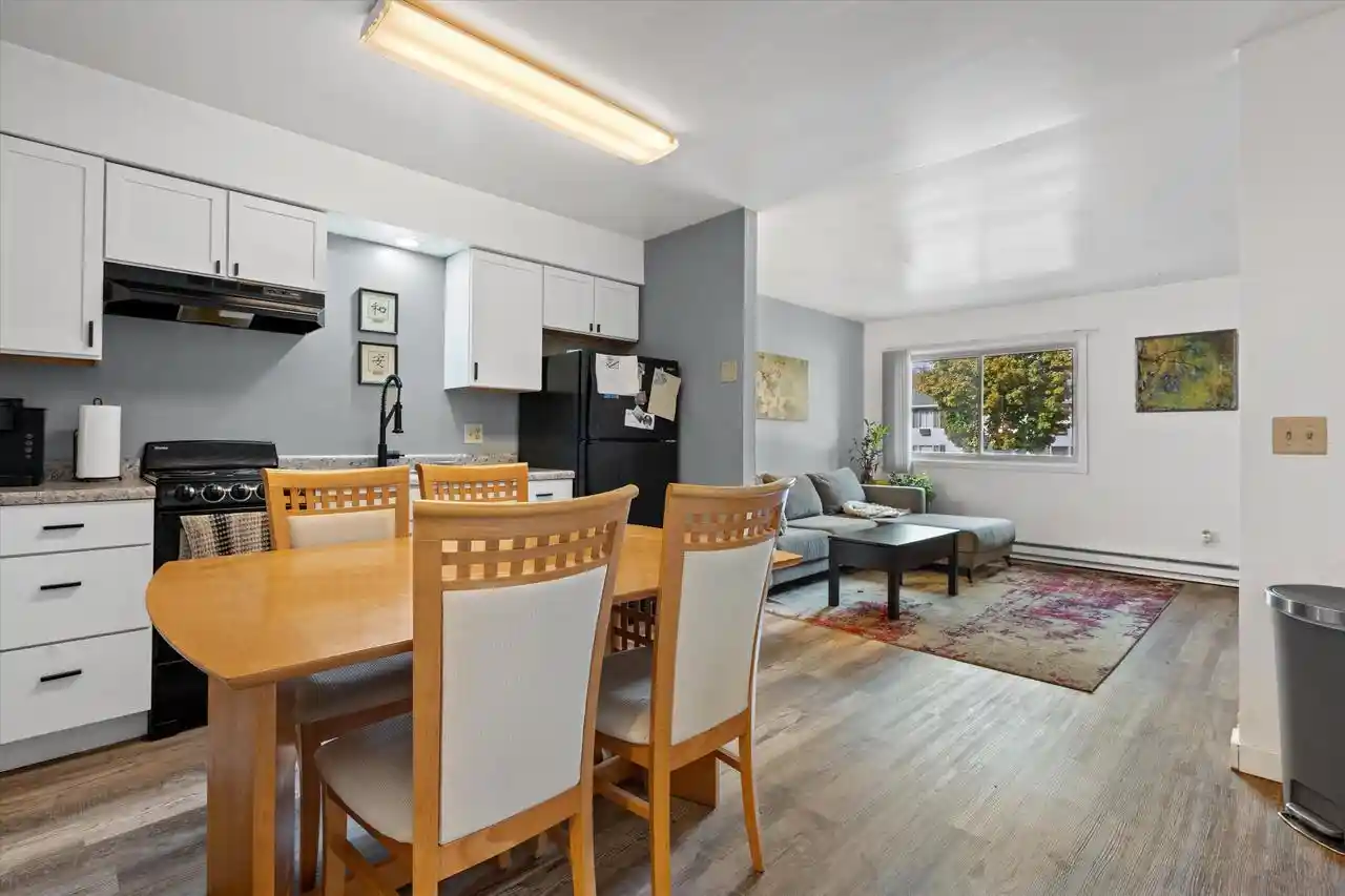 2nd image of 643 Meadow Lane Lane, Burlington, WI 53105 | MLS# 1941140