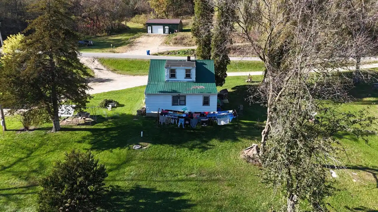 Photo 3 of Single family home for sale at 44467 Dakota Valley Dr Dr, Dakota, MN 55925 | MLS# 1941246 | Listing updated on 2026-09-25
