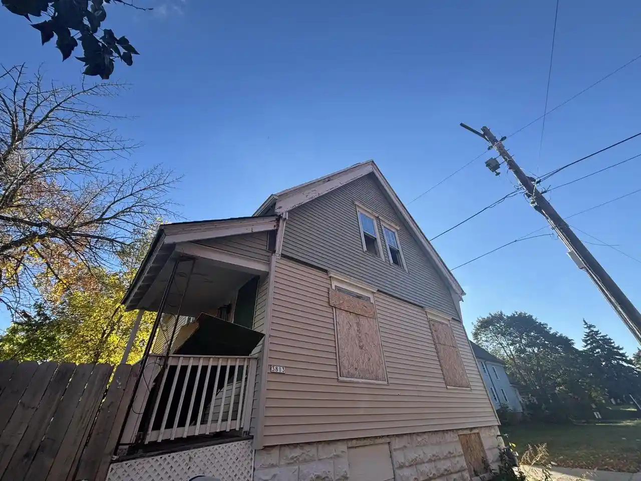 Homes for sale in Milwaukee, WI | 3813 W Wright Street Street, Milwaukee, WI 53210 | MLS# 1941505
