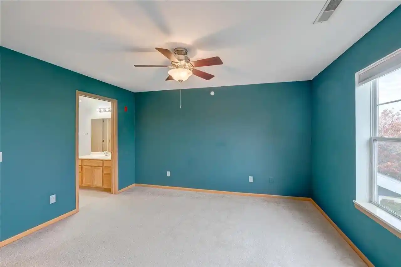 5th image of 704 Herndon Dr Dr, Madison, WI 53718