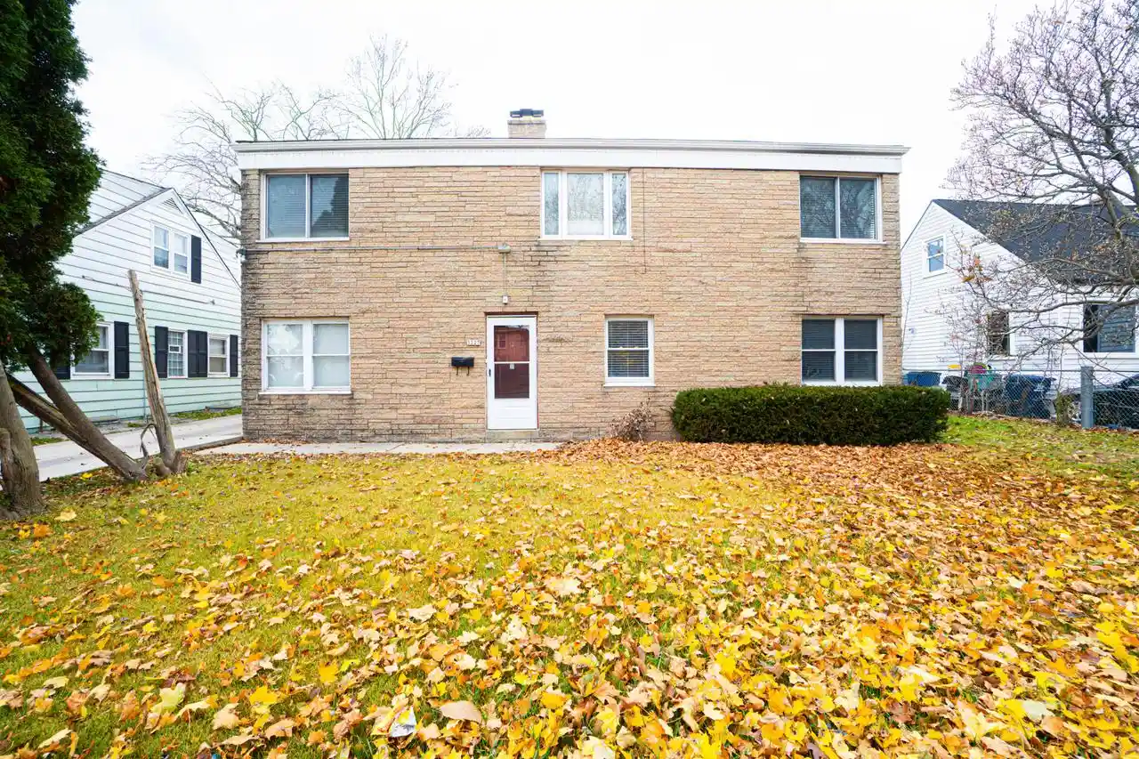 Homes for sale in Milwaukee, WI | 5227 N 60th Street Street, Milwaukee, WI 53218 | MLS# 1943090