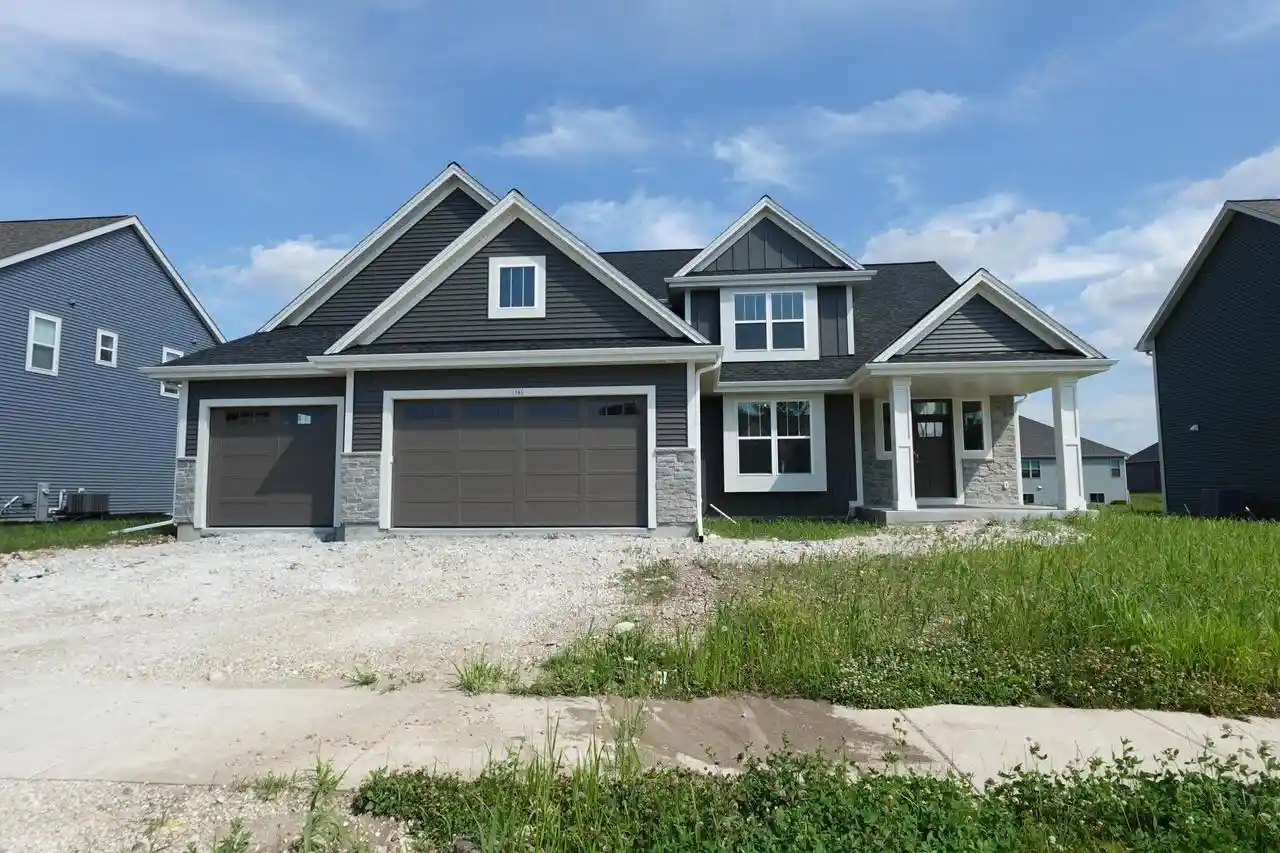 Homes for sale in Oconomowoc, WI | 1745 Hammock Lane Lane, Oconomowoc, WI 53066 | MLS# 1943177