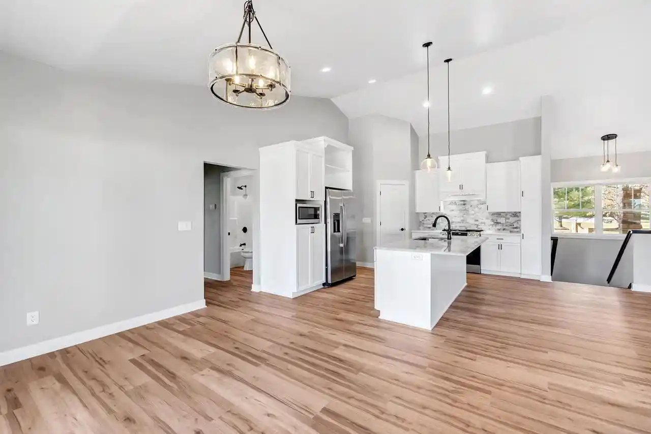2nd image of 475 Earnhardt Court Court, Green Bay, WI 54311 | MLS# 50318636