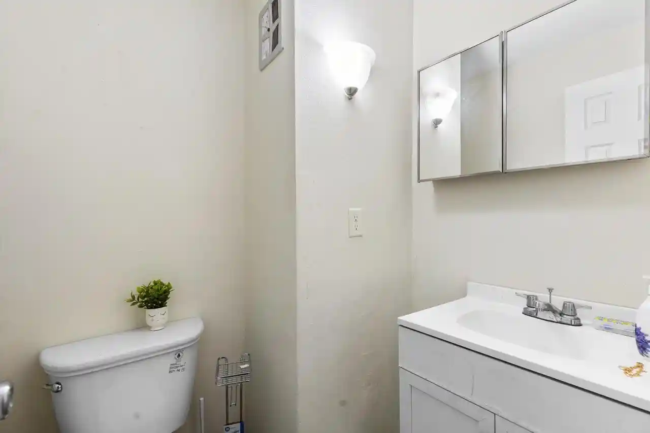 Homes for sale in Milwaukee, WI | 9241 W Allyn St St, Milwaukee, WI 53224