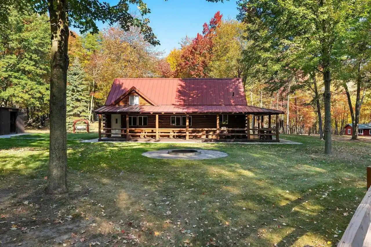 Homes for sale in Pound, WI | 10014 Tank Lane Lane, Pound, WI 54161 | MLS# 50318957