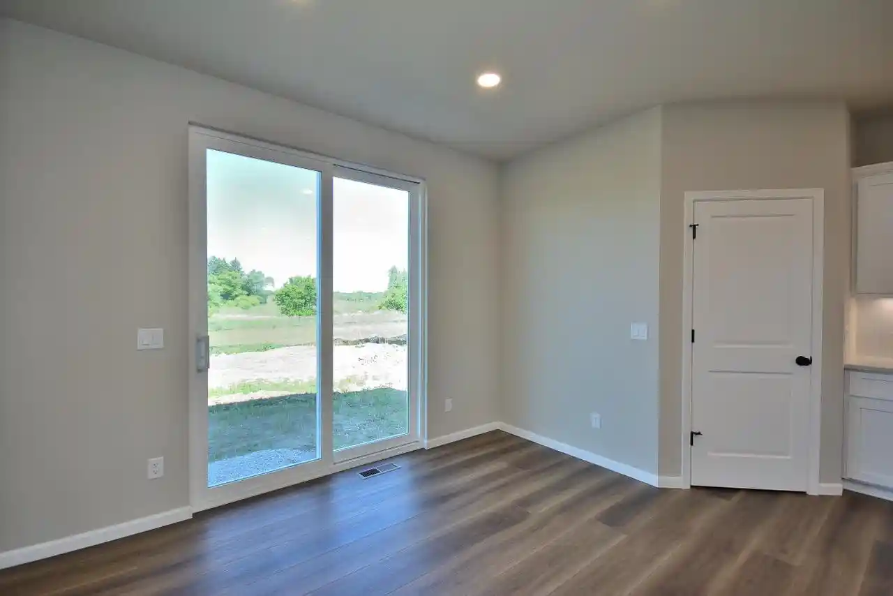 5th image of 1214 Arrowood Circle West Circle West, Oconomowoc, WI 53066 | MLS# 1945013