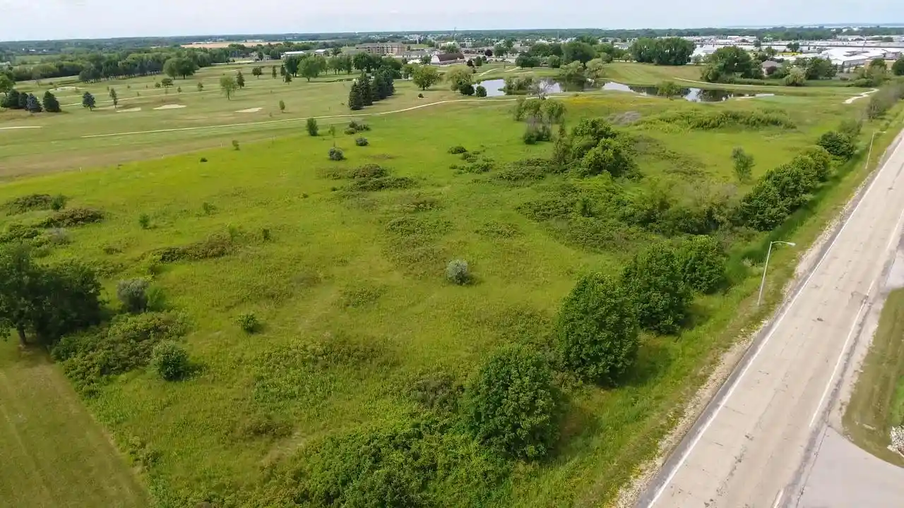 1st image of 0 Trowbridge Dr Dr, Fond Du Lac, WI 54937 | MLS# 1945910