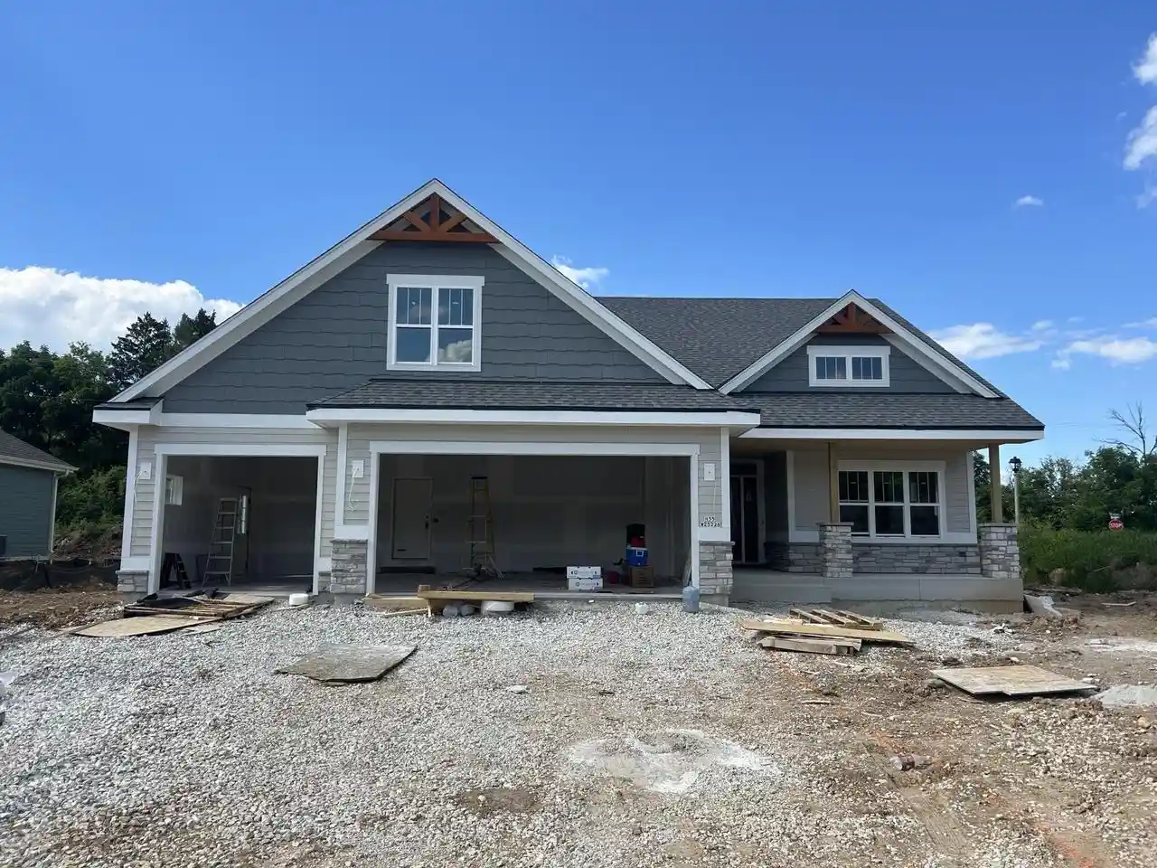 3rd image of N55W25226 Crescent Hill Dr Dr, Sussex, WI 53089 | MLS# 1946507