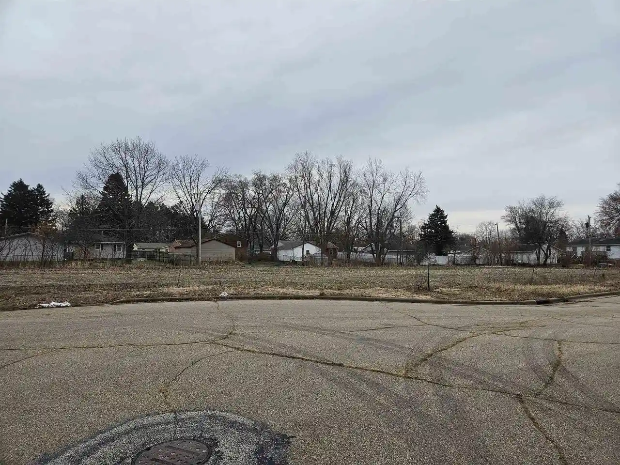 Homes for sale in Beloit, WI | 2535 Loma Dr Dr, Beloit, WI 53511 | MLS# 2014527